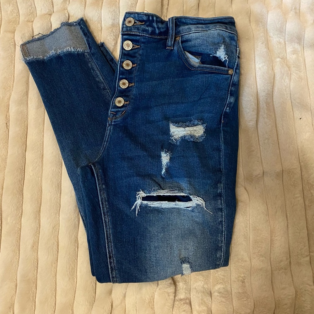 KanCan Cropped Distressed Jeans Sz 15
